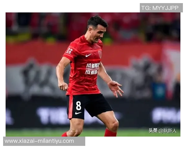 蓉城后防失误致失球广岛球员抓住机会扳平比分